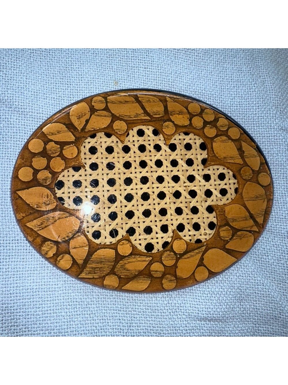Vintage 70s Retro 8” Trivet Lucite Acrylic Rattan Wicker Design Gifts Oval Resin